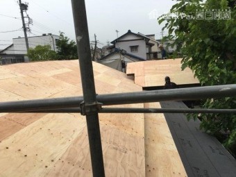 屋根 葺き替え ガルバリウム鋼板