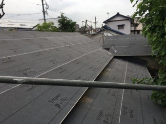 屋根 葺き替え ガルバリウム鋼板