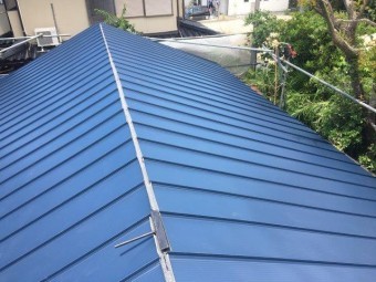 屋根 葺き替え ガルバリウム鋼板