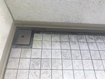 ベランダ雨漏り