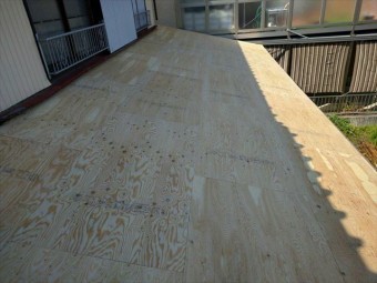 板金屋根 葺き替え工事