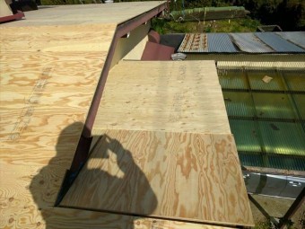 板金屋根 葺き替え工事