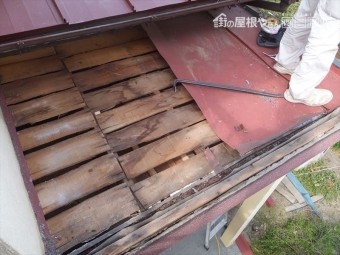 板金屋根 葺き替え工事