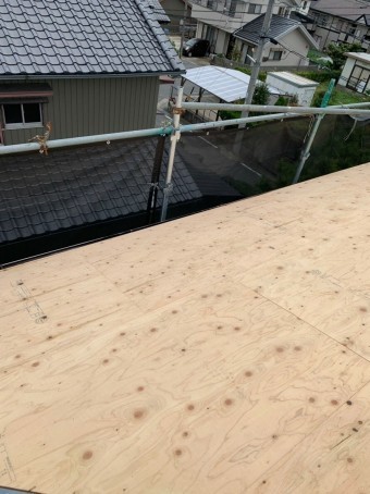 葺き替え ガルバリウム鋼板