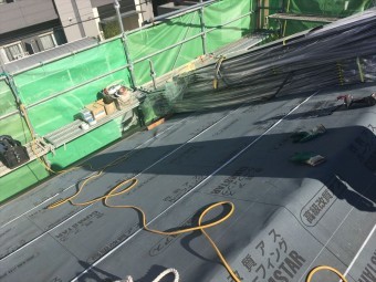屋根 葺き替え 雨漏り 金属屋根 ガルバリウム鋼板