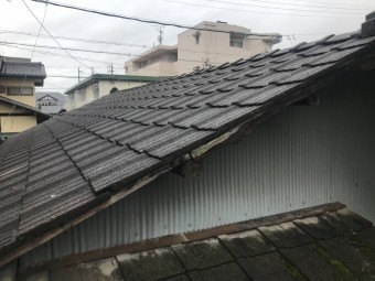 セメント瓦
