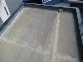 陸屋根防水不具合
