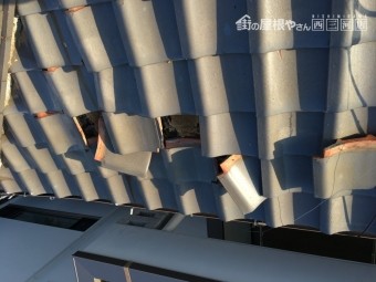 台風被害 瓦の割れ・ズレ