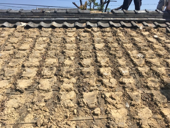 屋根 葺き替え 瓦 金属屋根 ガルバリウム鋼板