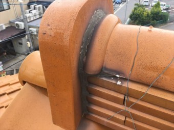 瓦 浮き 漆喰 鬼瓦
