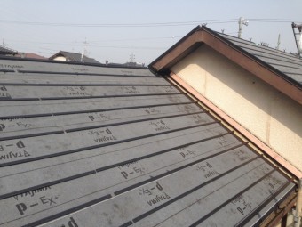 屋根葺き替え工事 桟木取付