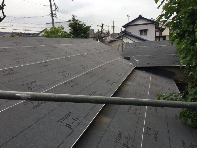 屋根　葺き替え　ガルバリウム鋼板