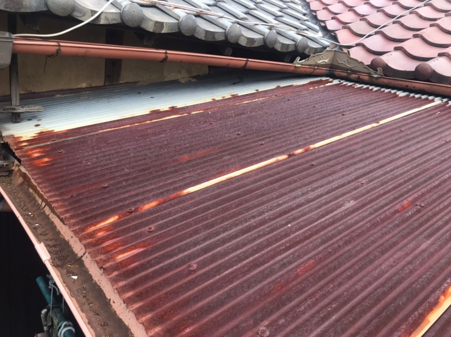サビが広がった増築部の屋根葺き替え工事を行いました！　刈谷市