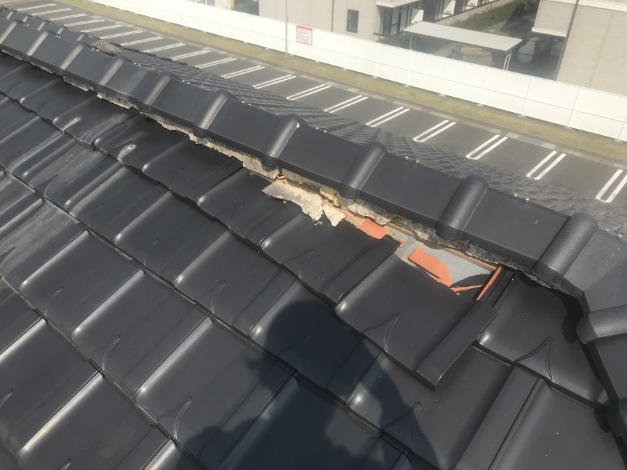 岡崎市で漆喰の剥離による瓦がズレてしまった屋根点検